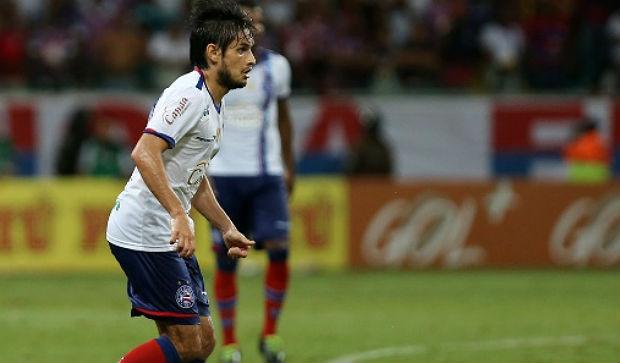 O volante Tiago Real projeta evolução do Bahia ao longo desta temporada