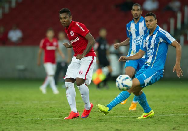 Vitinho fez o gol da vitória do Inter