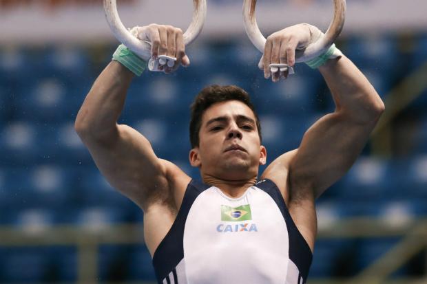 Lucas Bitencourt foi às finais do cavalo com alças e argolas (Foto:Ricardo Bufolin/CBG)