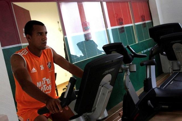 Emprestado pelo Cruzeiro, o lateral Breno Lopes reforçará o lado esquerdo do Fluminense na temporada