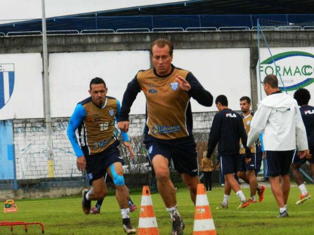 O meia Marquinhos será julgado nesta terça-feira por agressão a Paulo Roberto (Foto: André Palma Ribeiro)