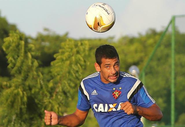 Referência do meio-campo do Sport, Diego Souza retornará à equipe diante do Coritiba, neste domingo