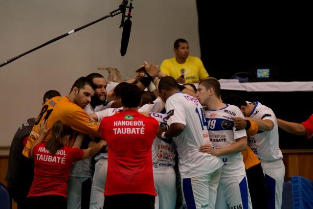 Com a vitória deste domingo, o Taubaté tornou-se tricampeão consecutivo em cima do Pinheiros no Pan-Americano