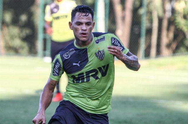 Meia cobra resultados positivos para confirmar boa campanha e buscar o título ao final do ano