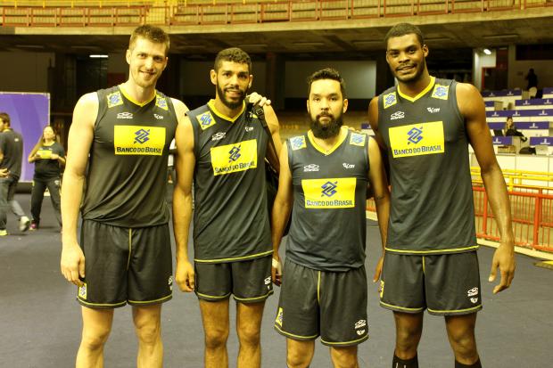 Quarteto do Cruzeiro defenderá a Seleção Brasileira no Mineirinho, ginásio que conhece bem
