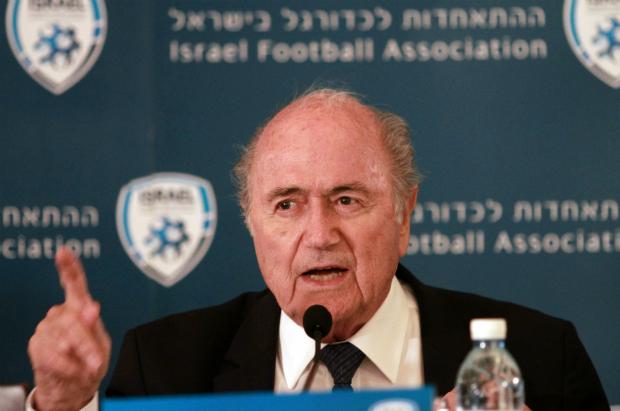 Com possibilidade de reeleição nesta sexta-feira, Blatter assegurou respeito pelas investigações