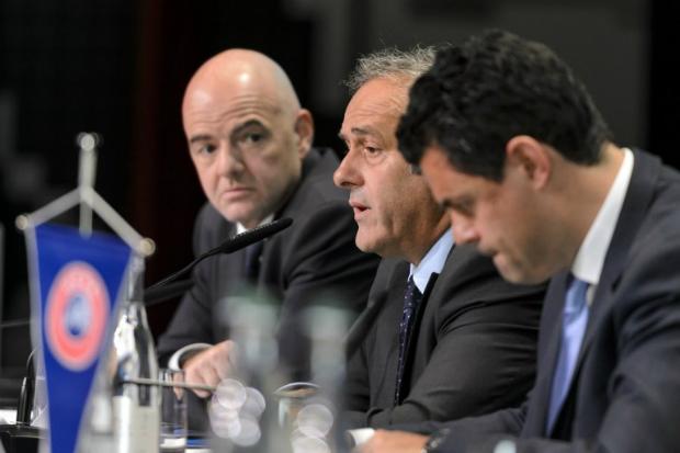 Platini lembrou possibilidade de boicote e afirmou que Uefa vai se reunir para discutir vínculo com Fifa caso Blatter se reeleja