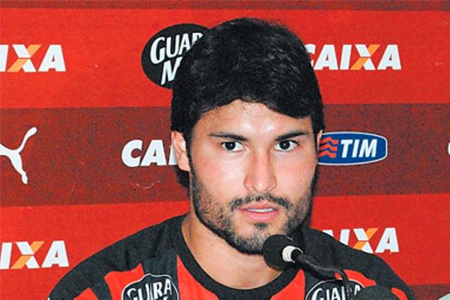 Pedro Ken ajudou, e muito, o Vitória a subir de divisão em 2012 no Brasileirão (Foto: Fransico Galvão)