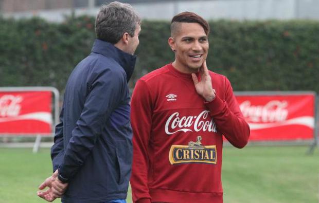 Guerrero se apresentou ao técnico Ricardo Gareca para dar início à preparação para a disputa da Copa América
