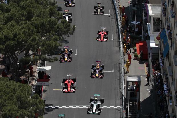 FIA deve abrir espaço para mais duas equipes a partir de 2016 (Foto: JEAN CHRISTOPHE MAGNENET / AFP)