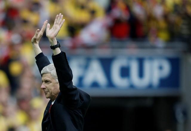 Arsène Wenger comemorou muito o 12º título da Copa da Inglaterra neste sábado, em Wembley, Londres
