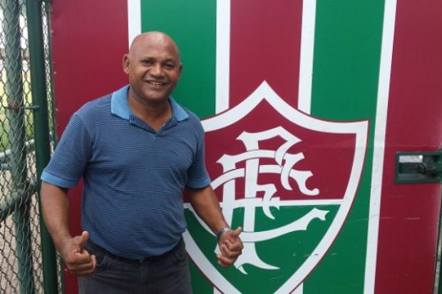 O ex-lateral direito se mostrou empolgado pela chance de acompanhar o Fla-Flu no Maracanã