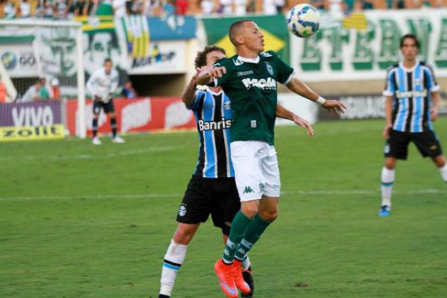 Goiás empatou por 1 a 1 com o Grêmio, no Serra Dourada