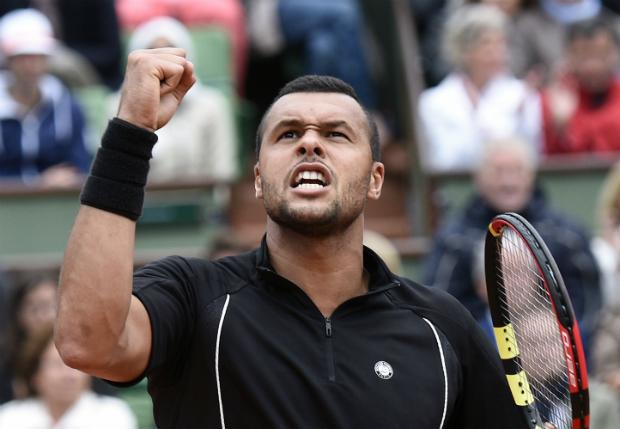 O retrospecto do francês diante de Nishikori não era dos melhores, mas a vitória desta terça leva Tsonga à semi