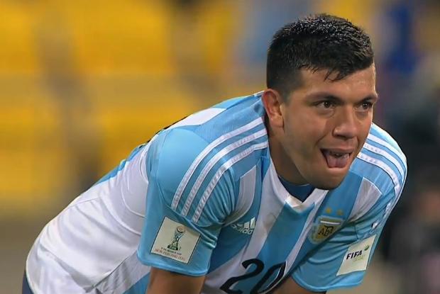 Sem vencer um jogo sequer, Argentina do defensor Monteseirín não passa da primeira fase do Mundial