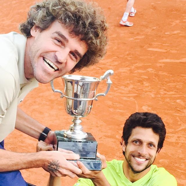 Marcelo Melo conquistou Roland Garros diante de Gustavo Kuerten, tricampeão