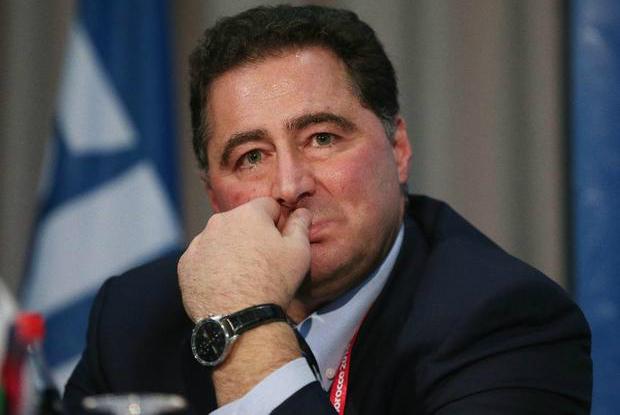 Responsável por organizar nova eleição após renúncia de Blatter, Scala também não descarta troca de sedes