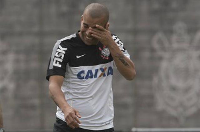 Emerson Sheik pode voltar a vestir a camisa rubro-negra
