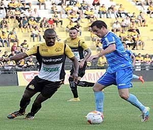 O atacante Pipico é o vice-artilheiro da Série B (foto: Tiago Ferreira)