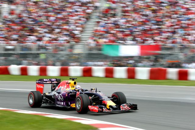 Fornecedora de motores da Red Bull, a Renault deu ultimato para a FIA mudar regra na F1 (Foto: Mark Thompson)