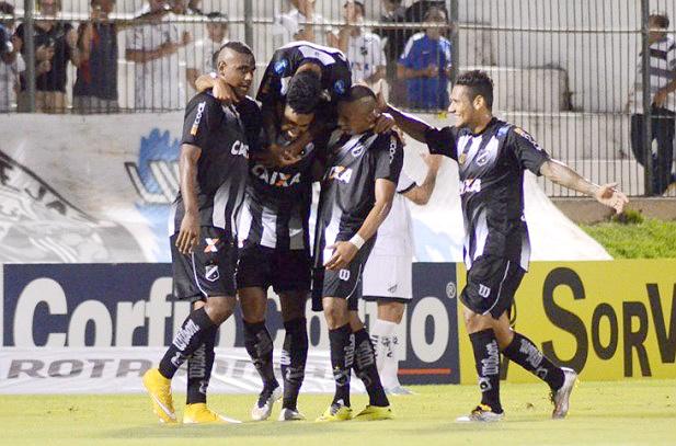 ABC busca primeira vitória como mandante para embalar (Foto: Frankie Marcone)
