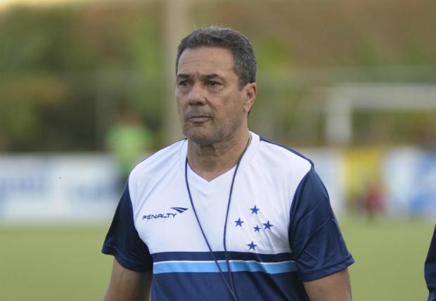 Com a semana livre, o novo treinador cruzeirense aproveitou para exigir intensidade da equipe