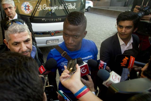Choque durante treino coloca Enner Valencia em risco para estreia diante do Chile na Copa América (Foto: AFP)