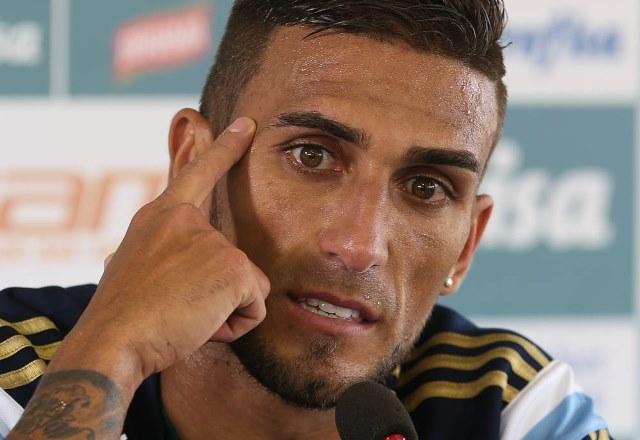 Rafael Marques apareceu no período da tarde e treinou com os companheiros (Foto: Cesar Greco/Ag. Palmeiras)