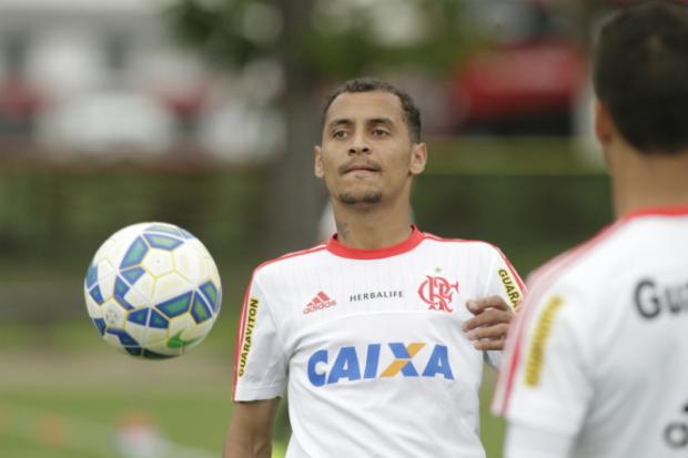 Sem convencer no Palmeiras, Alan Patrick tem chance de retomar boas atuações na carreira vestindo rubro-negro (Foto: Gilvan de Souza)