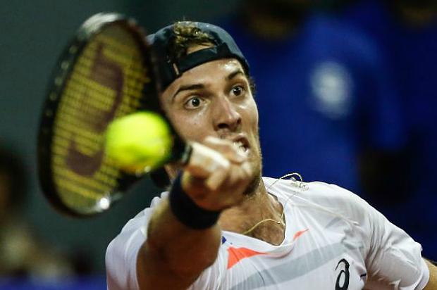 Guilherme Clezar caiu no saibro italiano após levar