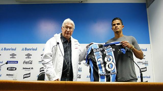 O lateral direito Lucas Ramon, emprestado ao Grêmio pelo Londrina, pode estrear diante do Atlético-PR
