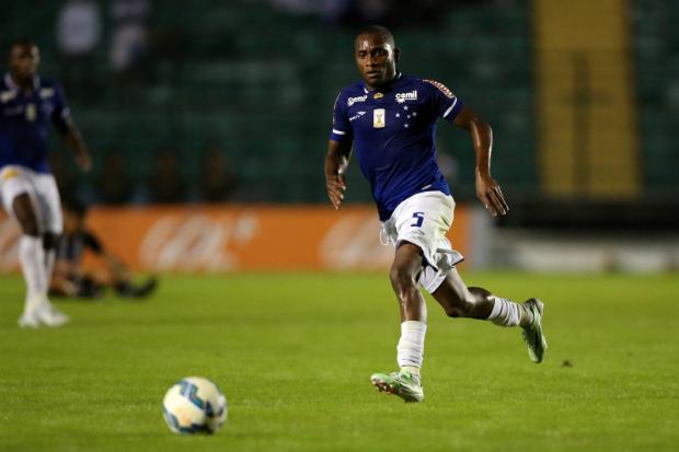 Willians aprova início de Luxemburgo no Cruzeiro (Foto: Cristiano Schmidt Andujar/Light Press)