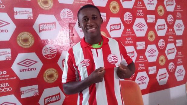Apresentado em janeiro, Bruno Alves deve ser titular diante do Atlético-GO (Crédito: Alexandre Wolkoff)