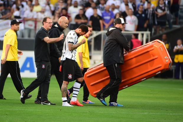 Cristian participou do jogo só por 12 minutos, o que não o impediu de comemorar bastante