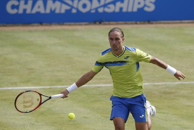Alexandr Dolgopolov venceu Rafael Nadal pela segunda vez consecutiva (Foto: Adrian Dennis)