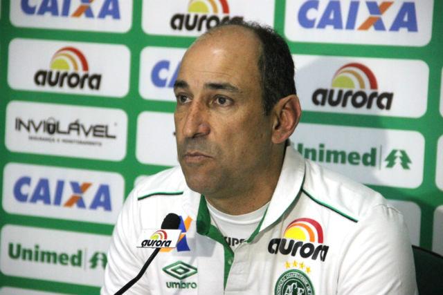 Treinador acredita que equipe está no caminho certo, mas precisa finalizar melhor (Foto: Chapecoense)