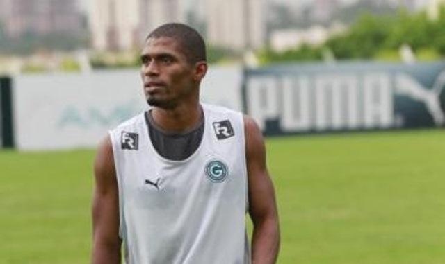 Recuperado de lesão, Ygor está à disposição do técnico Hélio dos Anjos, já que faz a transição