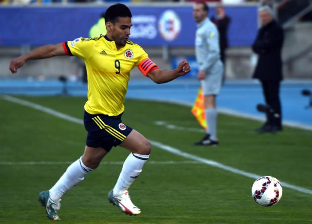 Atacante da seleção colombiana deve vestir a camisa do Chelsea a partir do próximo mês (Foto: Pablo Pociuncula)