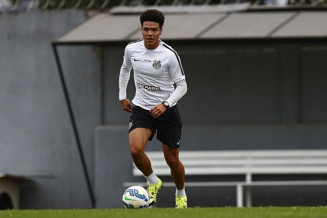 Marquinhos Gabriel pode pintar como titular na vaga de Lucas Lima