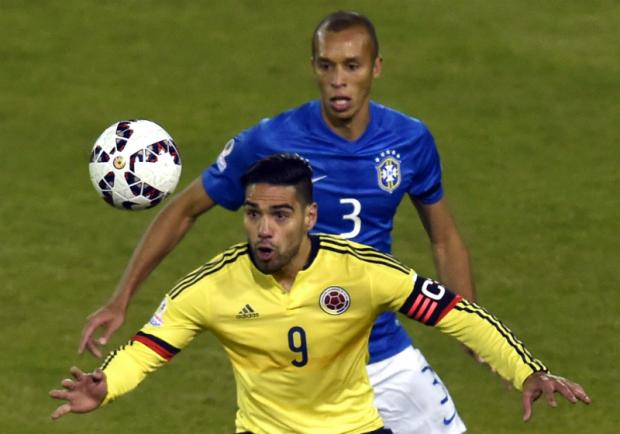 Com prestígio na Seleção Brasileira, Miranda atualmente é titular na disputa da Copa América (Foto: Rodrigo Arangua)