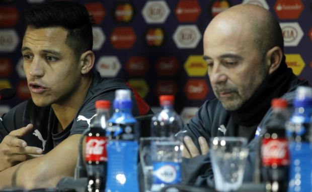 O atacante reiterou o apoio do grupo chileno a Vidal, além do técnico Jorge Sampaoli