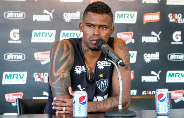 Maicosuel exalta o rodízio de jogadores no time do Atlético-MG e almeja