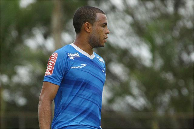 Mayke é sondado no Benfica, assim como Mário Fernandes; Bruno Rodrigo pode ir para o Sporting