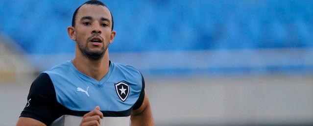 O zagueiro Roger Carvalho espera que o Botafogo rompa as barreiras dos adversários (Foto: Botafogo)