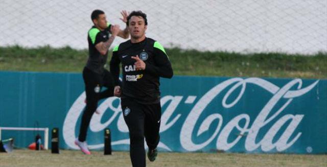 Kléber Gladiador espera ajudar Coritiba a sair da zona de rebaixamento (Foto: Coritiba)
