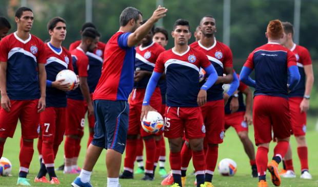 Time reserva participou de coletivo contra equipe sub-20