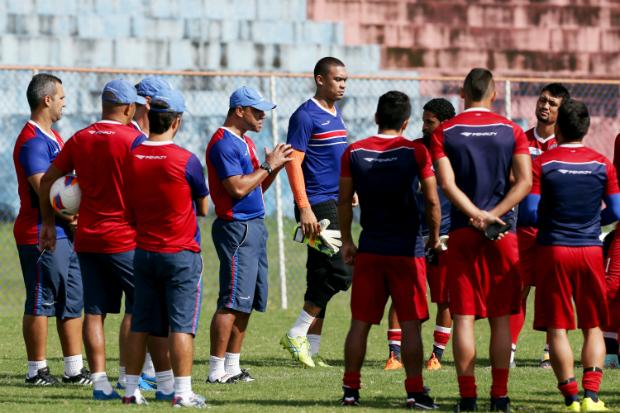 O técnico Sérgio Soares terá que lidar com alguns desfalques no clássico Ba-Vi