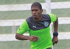 Jogador pretende reconquistar vaga em time titular