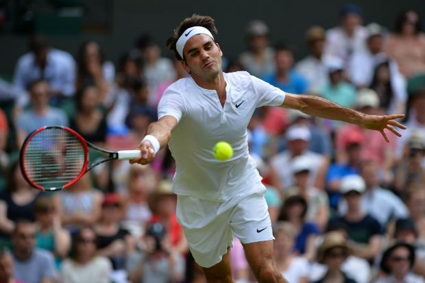 Federer derrotou Sam Querrey por 3 seta a 1 (Foto: GLYN KIRK / AFP)