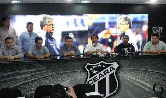 Diretoria anunciou nesta quarta-feira o acordo com o técnico Geninho (Foto: Rafael Barros/www.cearasc.com)